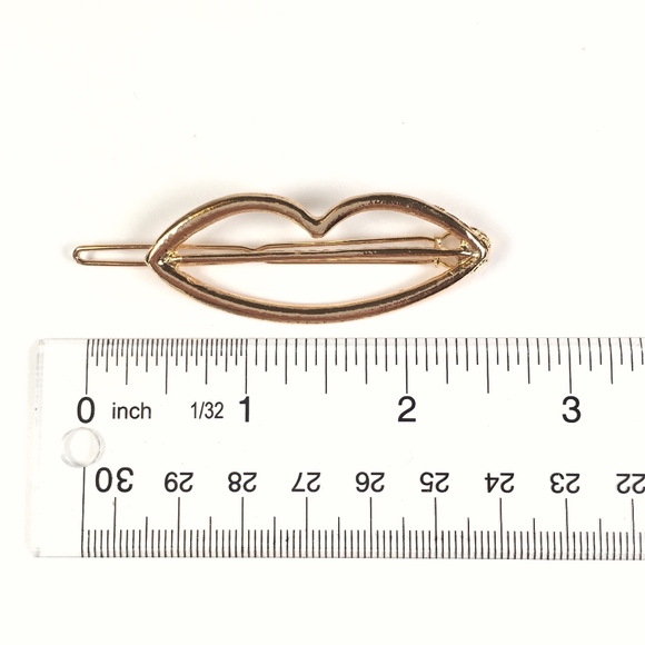 Kiss Lips Fashion Hair Clip - Picture 5 of 5